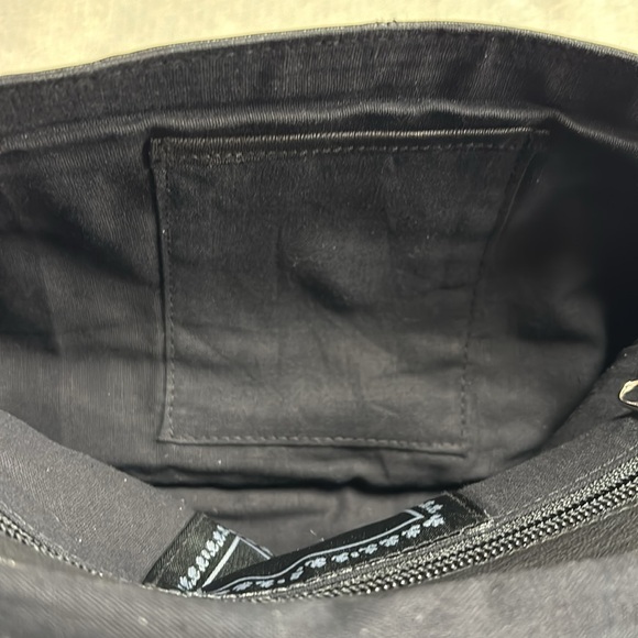 Deena & Ozzy Black Textured 100% Soft Goat Leather Foldover Clutch w/Wrist Strap - Picture 7 of 9